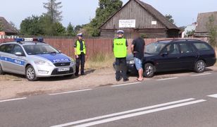 Zatrzymany przez policję kierowca miał w dowodzie rejestracyjnym niespodziankę. Mandat to nie koniec zmartwień