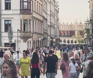 Tłumy to mało powiedziane. Rzeka ludzi na ulicach Krakowa