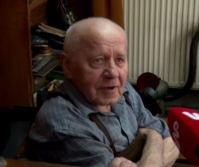 Najstarszy szewc w Warszawie podbija internet. Przed jego zakładem tłumy klientów