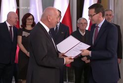 Posłowie odebrali zaświadczenia. Nie obyło się bez krzyków