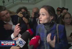 Stanęła na drodze Braunowi. "Zasłoniłam sobą swój symbol religijny"