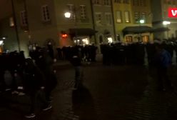 Strajk kobiet w Warszawie. Reporter WP relacjonuje akcję z "zadymiarzami"
