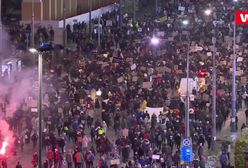 Strajk kobiet. Gigantyczny tłum na ulicach Warszawy. Tak wyglądał protest "od środka"