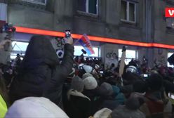 Strajk Kobiet. Policja weszła w tłum. Doszło do szarpaniny