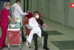 Szczepionka na COVID-19. Druga osoba zaszczepiona w Polsce zwróciła się do dziennikarzy