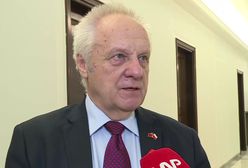 Niesiołowski wysyła prezesa PiS do więzienia. "Łapę trzyma na pieniądzach"