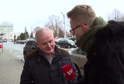 Skrajne opinie o Robercie Biedronie w małym miasteczku. "To wariat"