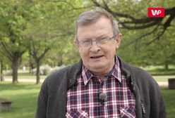 Tadeusz Cymański jest w zespole ds. nordic walking. Kijki dostał od WP