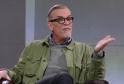 Niekonwencjonalna reakcja publicysty na tezę ws. PiS. Wręczył "prezent"