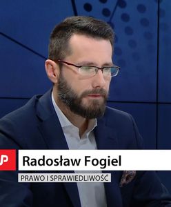 Rzecznik PiS Radosław Fogiel strofuje Witolda Waszczykowskiego. Poszło o komentarz do wpisu Beaty Szydło
