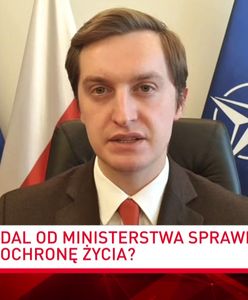 Zuzanna Wiewiórka z medalem. Wiceminister sprawiedliwości Sebastian Kaleta broni tej decyzji