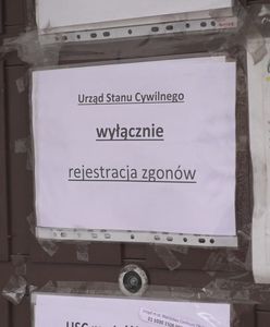 Rekordowe liczby zgonów. Ludzie ustawiają się w kolejkach. Tak źle nie było od II wojny światowej