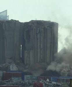 Zawalił się jak domek z kart. Nagranie z Bejrutu