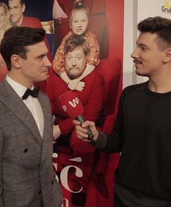 Mateusz Damięcki jako gwiazdor futbolu w filmie "Miłość jest wszystkim"