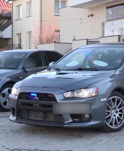Najostrzejszy radiowóz w kraju zatrzymuje pirata w audi. Mandat nie zrobił wrażenia na kierowcy