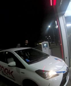 Portfele, pieniądze i słoik ogórków. Co jeszcze zostawiają ludzie w wypożyczanych samochodach