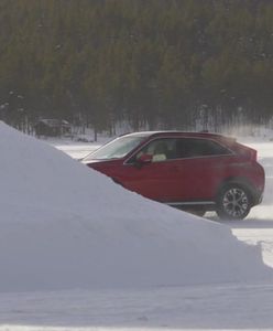Napęd na cztery koła kontra zamarznięte jezioro