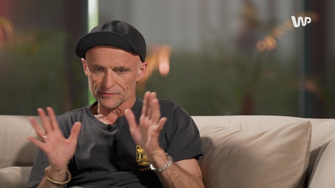 Artur Rojek admits signing two unfavorable music industry contracts