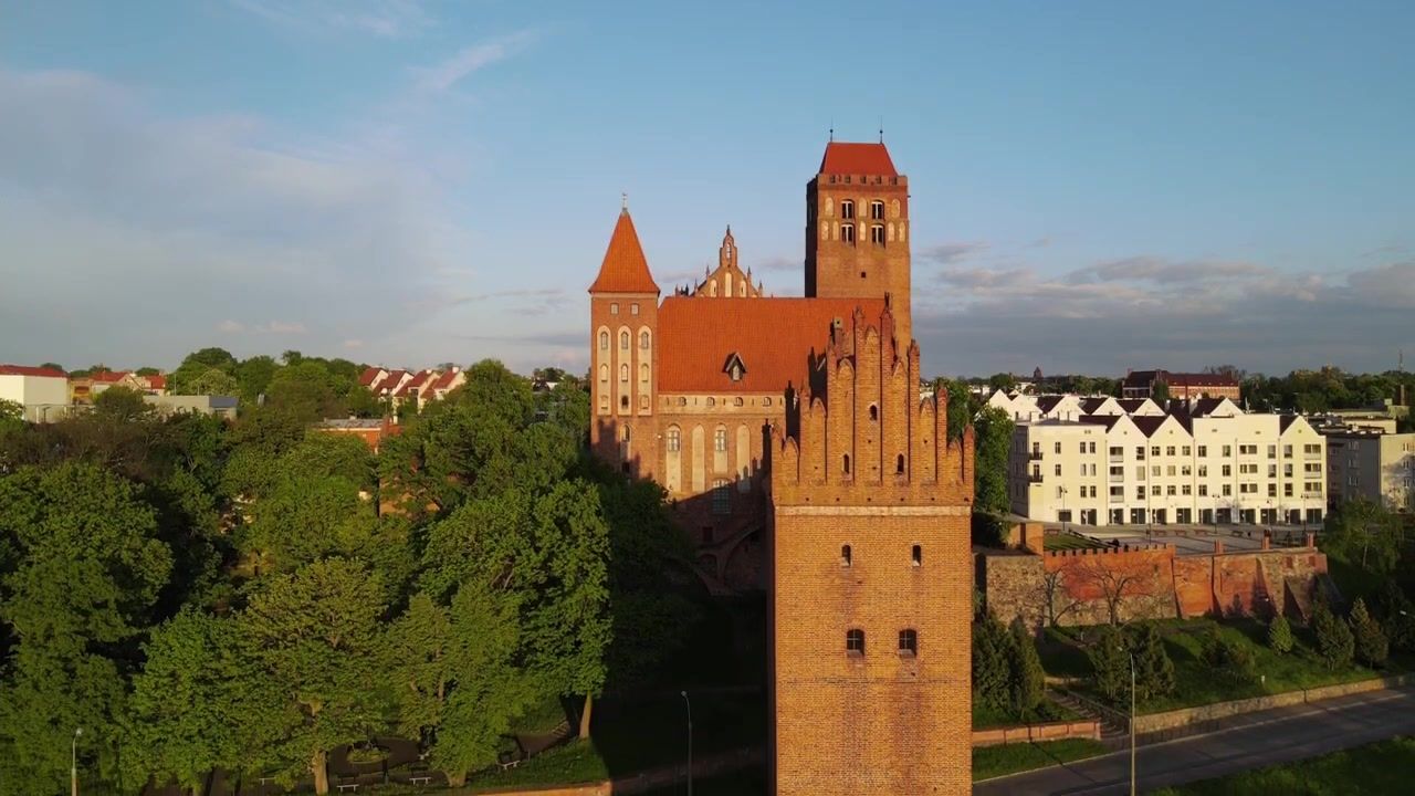 Niedostępne miejsca katedry w Kwidzynie. Poszukiwacze skarbów pokazali, co jest w środku