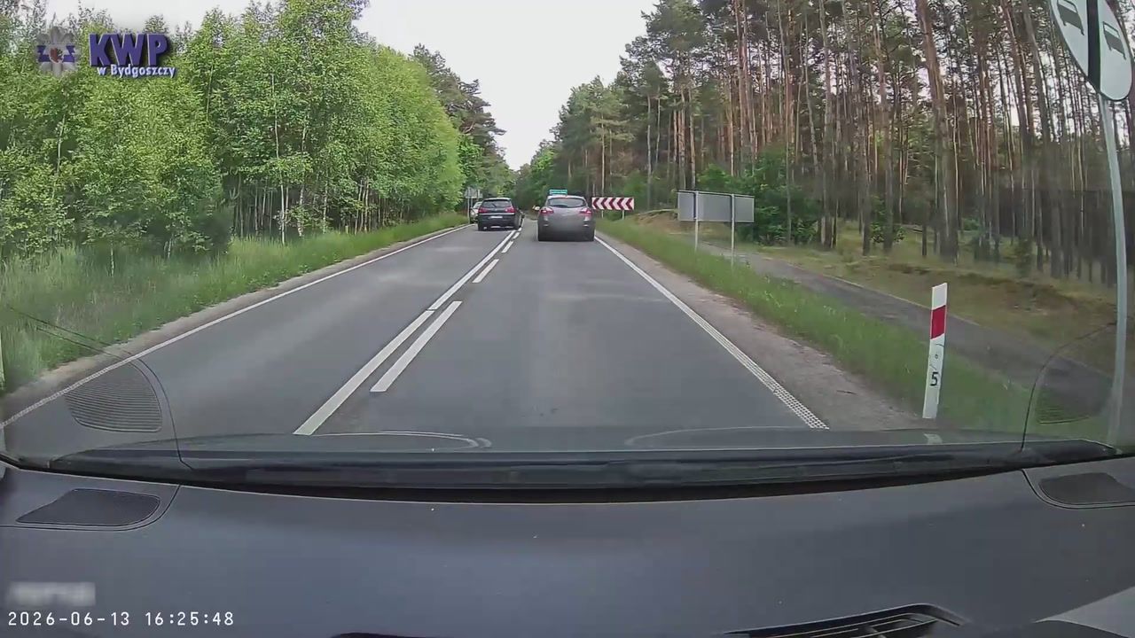 O włos od wypadku. Nagranie mrozi krew w żyłach