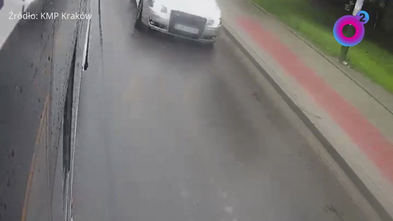 Wypadek na pasach w Krakowie. Wstrząsające nagranie
