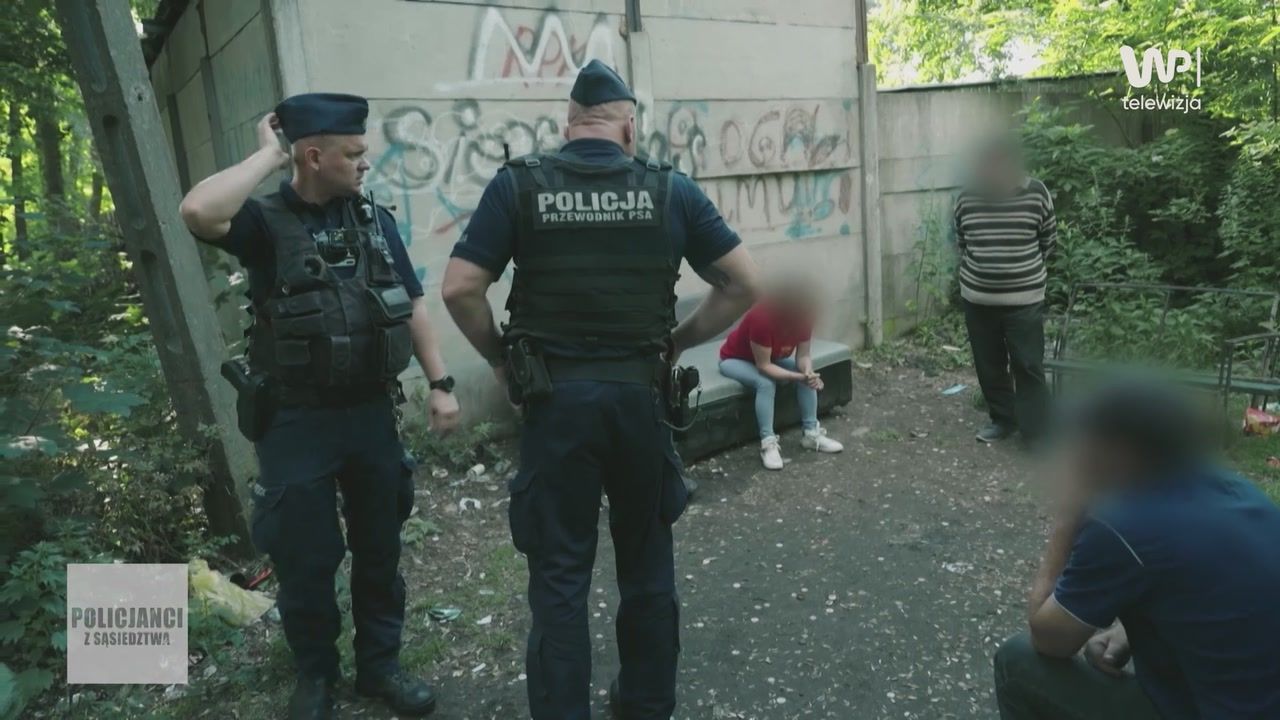 Rutynowa akcja zamieniła się w awanturę. Wszystko nagrały kamery