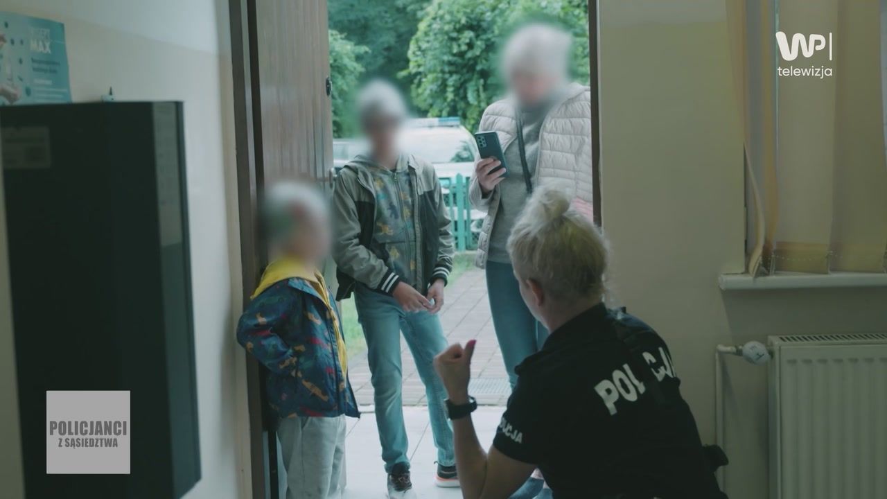Nietypowe zgłoszenie na komisariacie. "Uderzył mnie nosem"