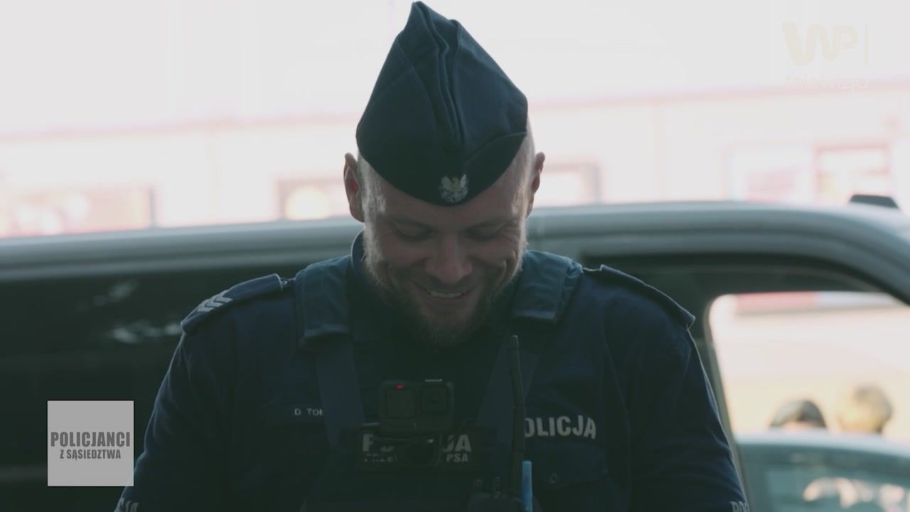 Najpierw "zgubione gacie", potem wyznanie o kobiecie. Patrol wymknął się spod kontroli
