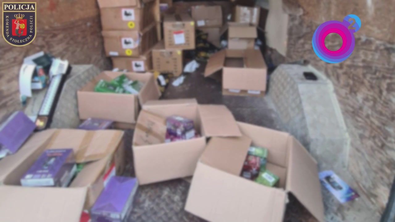 2540 e-papierosów i prawie 70 litrów płynu. Policja udaremniła przemyt. Jest nagranie