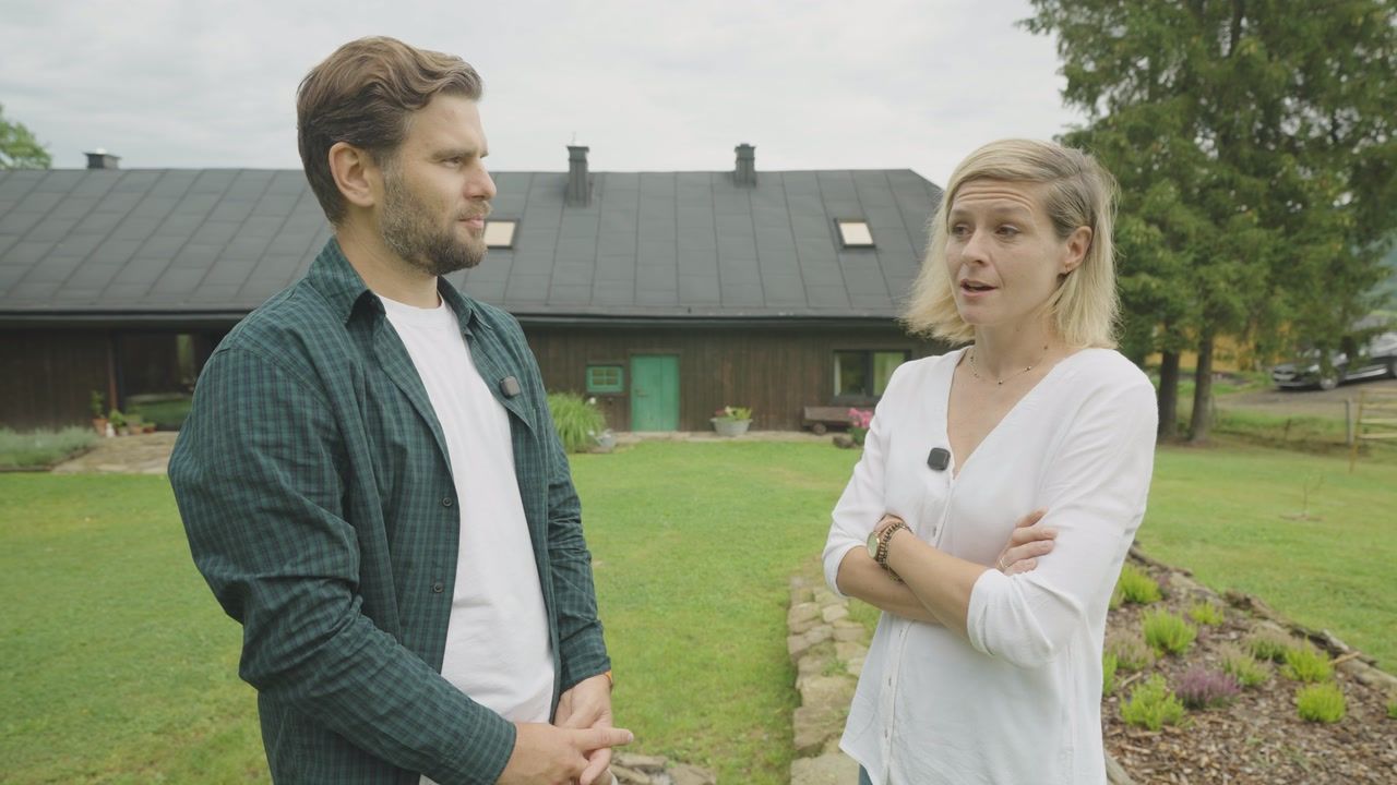 Rzuciła korporację i przeniosła się z rodziną w Beskid Niski. Za 200 tys. zł kupili łemkowską chyżę