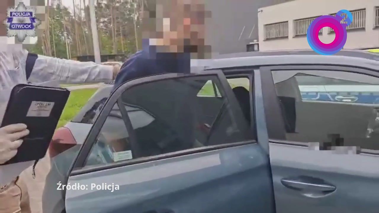 19-latek potrącił pieszą i uciekł. Wpadł przez rozbite auto. A to nie koniec
