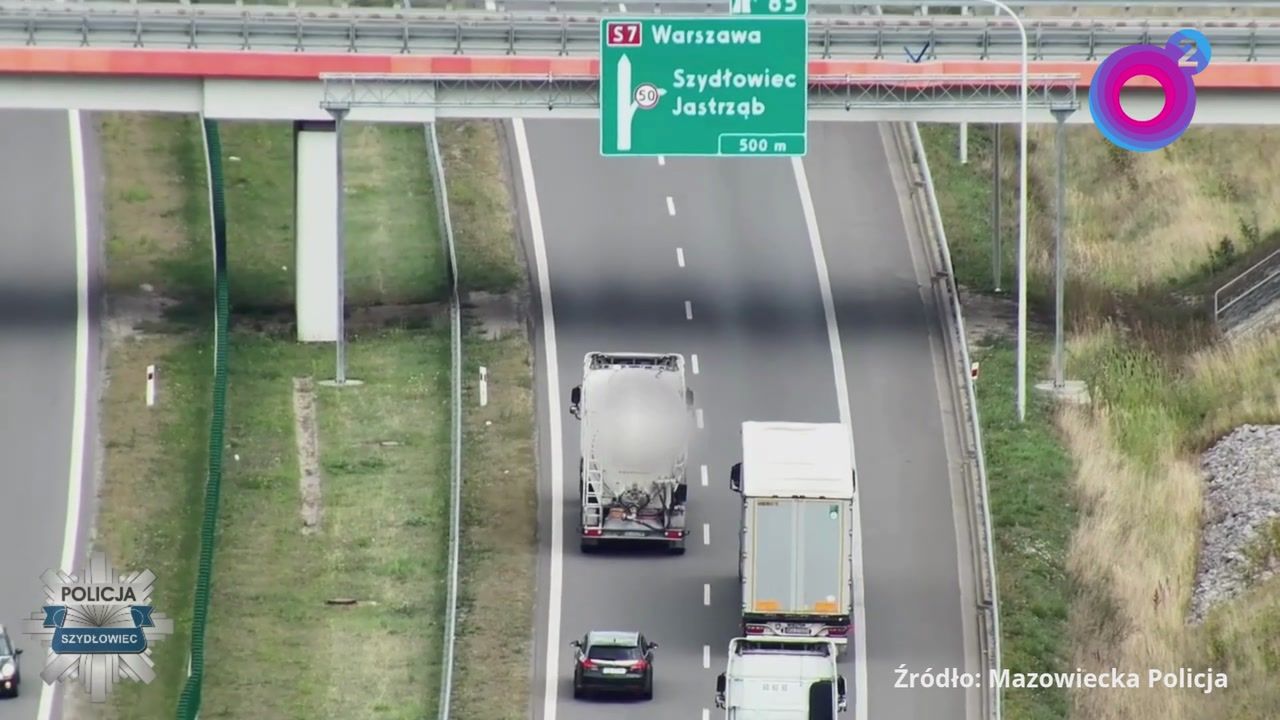 "Wyścigi słoni" na S7. Jest nagranie z policyjnego drona
