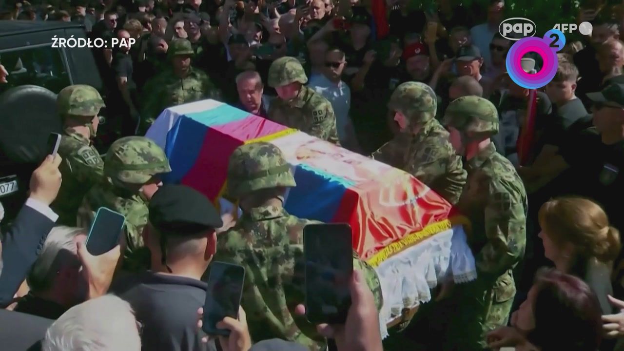 Salwa nad trumną zbrodniarza. Pogrzeb Ratka Mladicia wywołał burzę w Europie