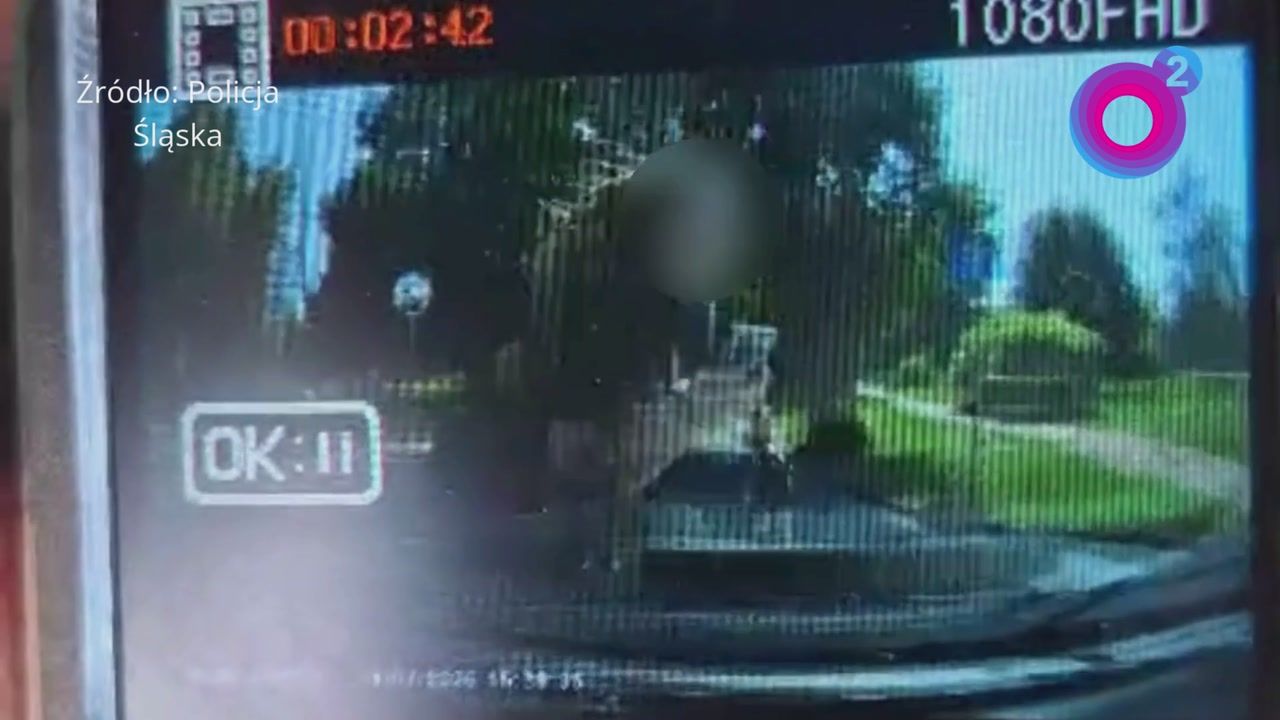 Telefon w ręku, bez kasku. 15-latkę na hulajnodze potrąciło auto