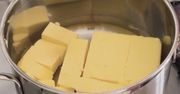 Masło klarowane bez przepłacania? Oto instrukcja krok po kroku