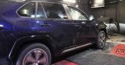 Test: Toyota RAV4 – czy hybryda plug-in traci moc po rozładowaniu?