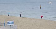 Lało nieprzerwanie przez 7 godzin. Poszli na plażę