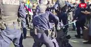 Protesty w Łodzi. Szarpanina w tłumie, akcja policji