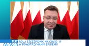 Szczepionka na COVID. Borys Budka uderza w rząd. Minister odpowiada: "Powinien podziękować"