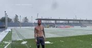 #dziejesiewsporcie: Sergio Ramos bez koszulki. A w tle pada... śnieg!