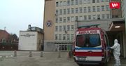 Trzecia fala epidemii przybiera na sile. Karetki jeżdżą z pacjentami po kilka godzin