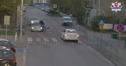 Dwie nastolatki na jednej hulajnodze. Wjechały wprost w auto