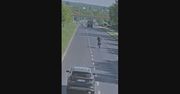 Chciał się popisać. W samochodzie siedzieli dwaj policjanci