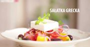 Sałatka grecka. Pomysł na szybką i lekką kolację