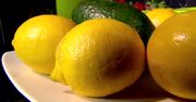 Dlaczego watro pić wodę z cytryną?