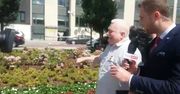 Awantura przed Sejmem. Wałęsa nazwał dziennikarza głupkiem