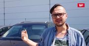 Zostawiliśmy smartfona na godzinę w gorącym aucie - oto efekt