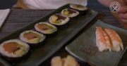 Najczęstsze błędy podczas jedzenia sushi. Zobacz, jak ich uniknąć