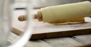 Bezowe ciasteczka różyczki. Robią wrażenie i są bardzo smaczne