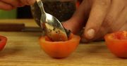Idealne na śniadanie. Tosty z parmezanem i pomidorkami